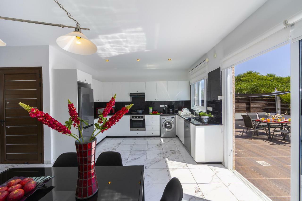 Protaras Villa Hollywood מראה חיצוני תמונה