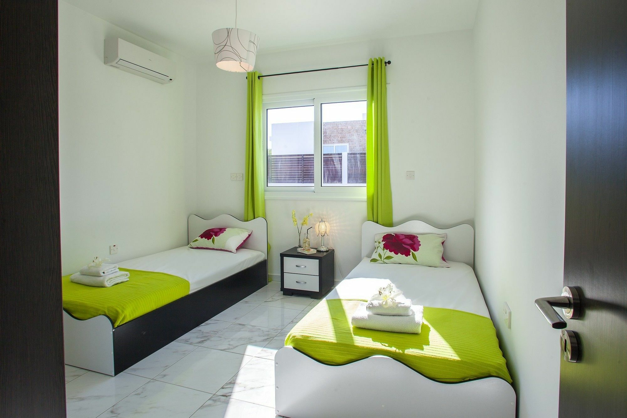 Protaras Villa Hollywood מראה חיצוני תמונה
